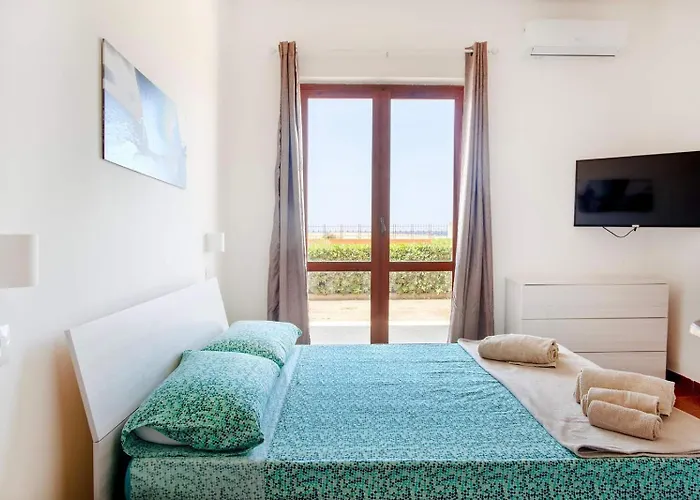 Seafront Appartement Solanas (Cagliari)